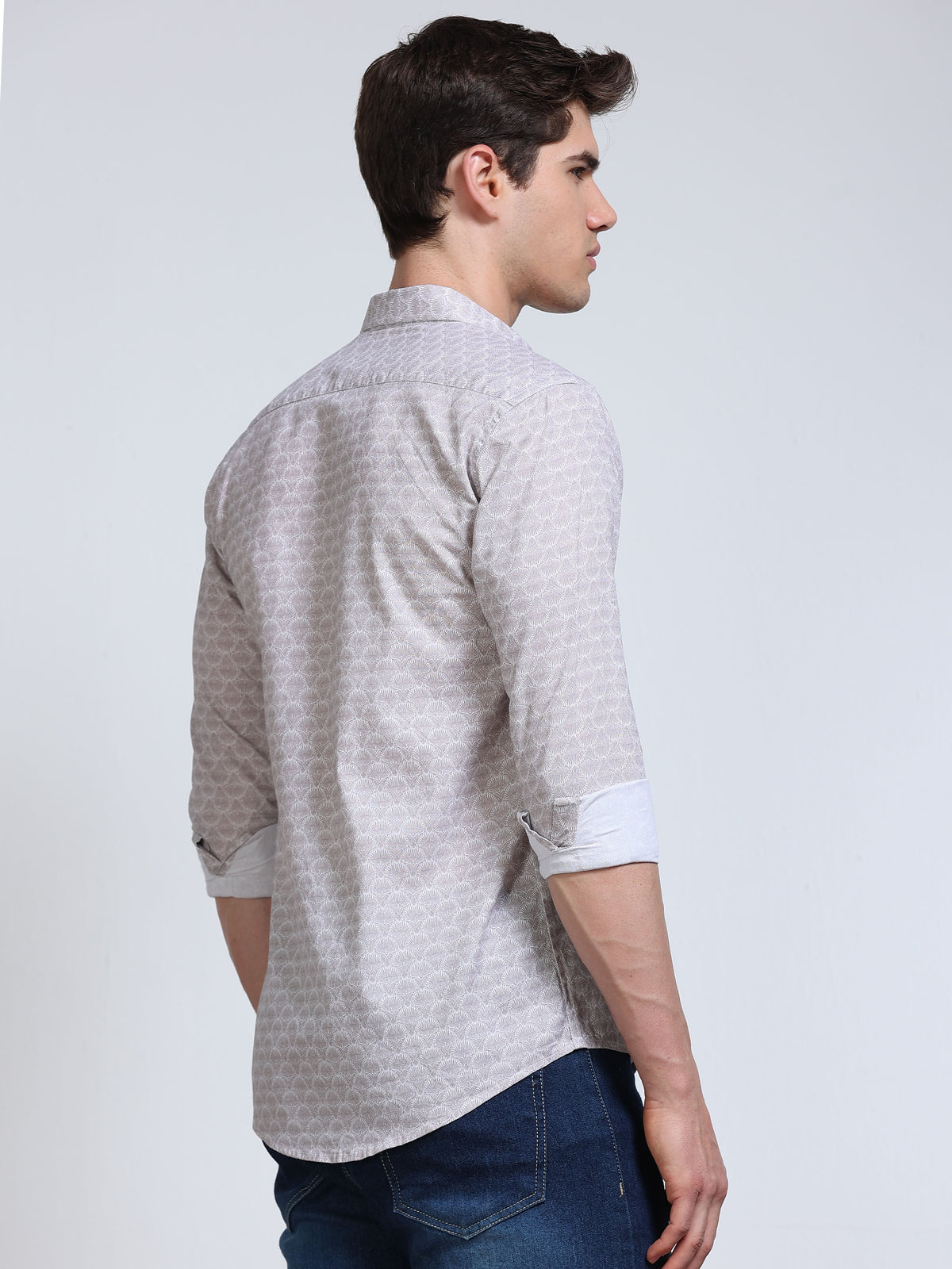 Men's Linen Light Grey White Micro Fan Geometric Printed Shirt