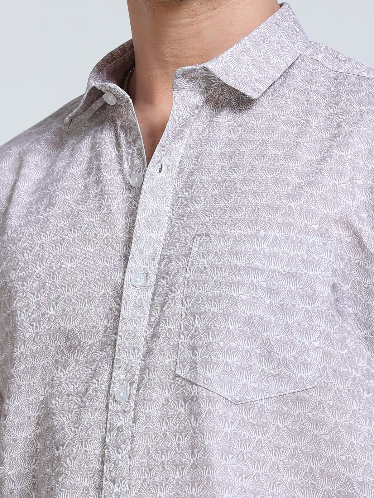 Men's Linen Light Grey White Micro Fan Geometric Printed Shirt