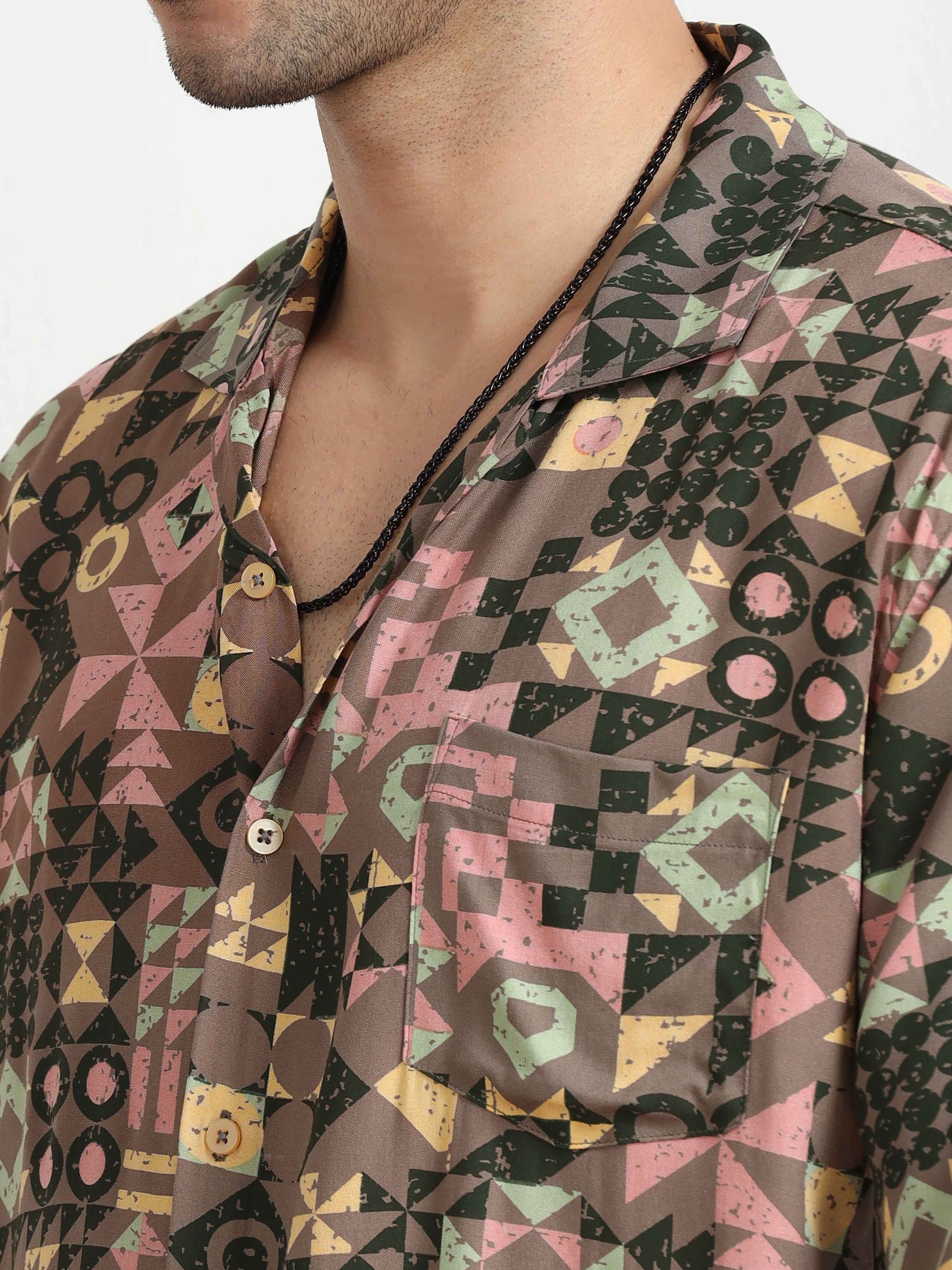 Oversized men's geometric print shirt for men